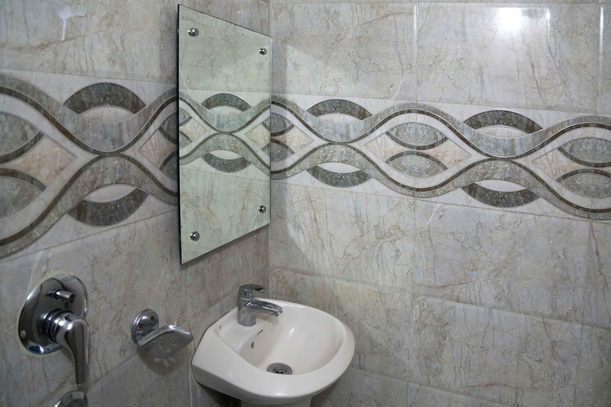 Hotel Shivam International - A Well Hygiene Property All Staff Vaccinated " Neu-Delhi Exterior foto