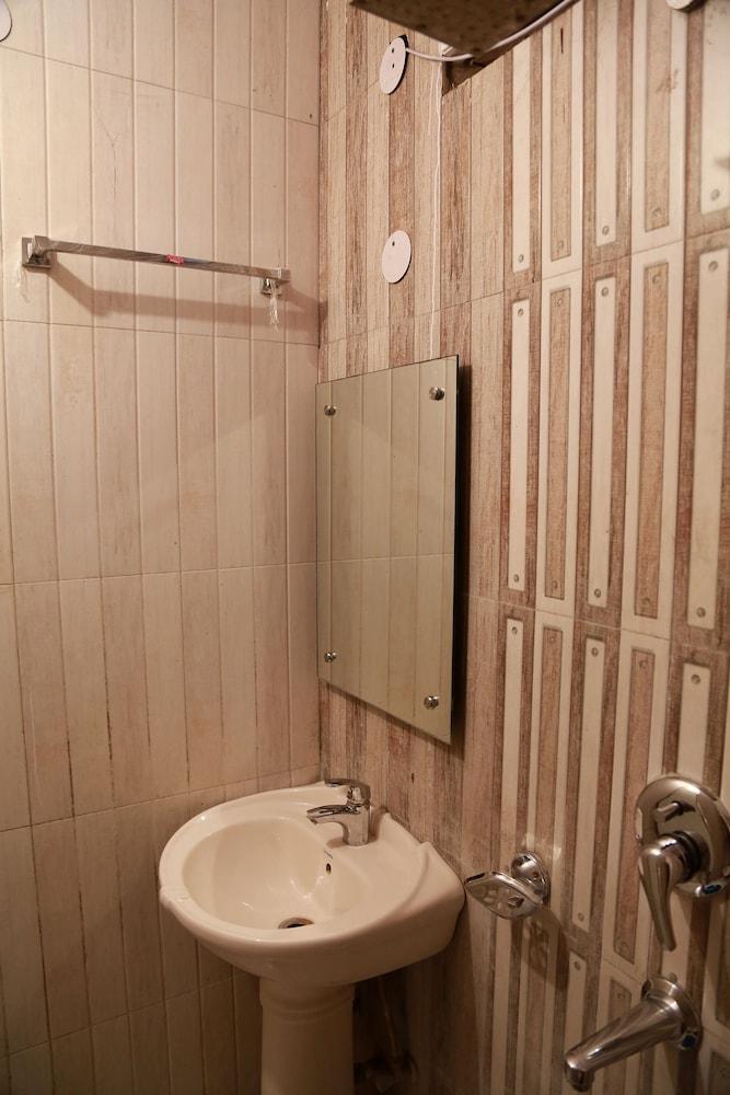 Hotel Shivam International - A Well Hygiene Property All Staff Vaccinated " Neu-Delhi Exterior foto