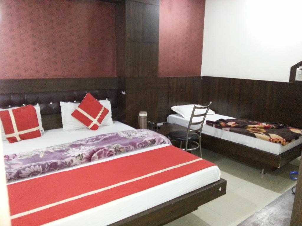Hotel Shivam International - A Well Hygiene Property All Staff Vaccinated " Neu-Delhi Zimmer foto
