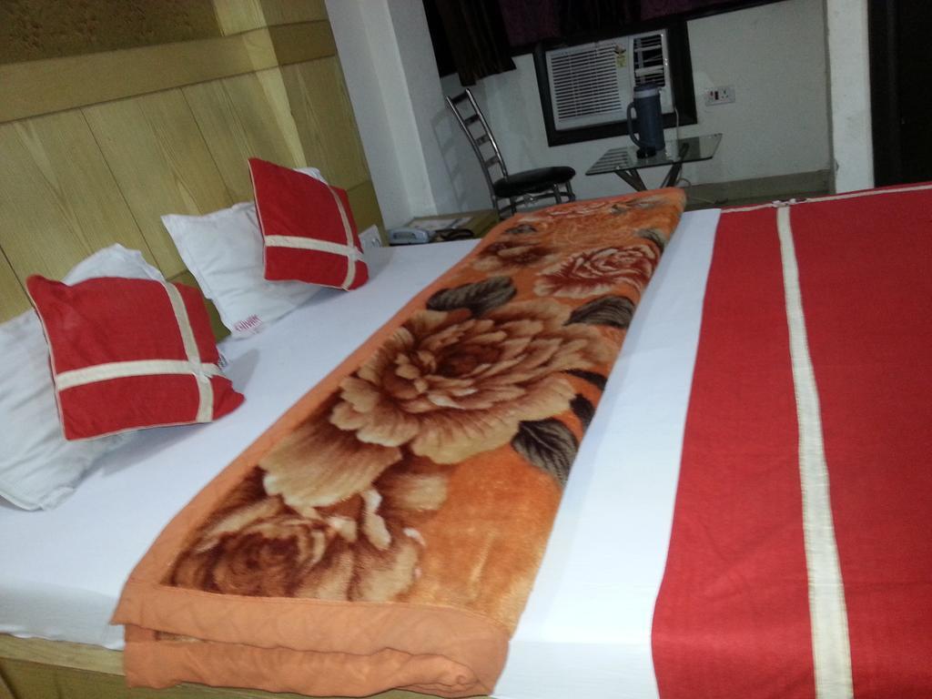 Hotel Shivam International - A Well Hygiene Property All Staff Vaccinated " Neu-Delhi Zimmer foto