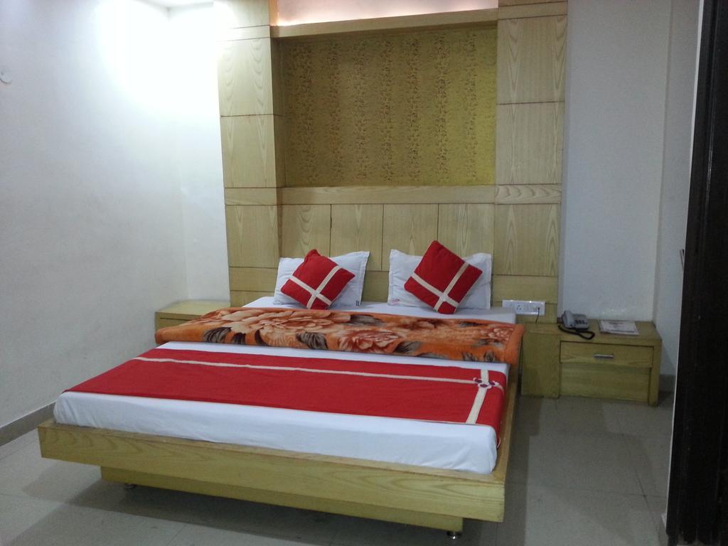 Hotel Shivam International - A Well Hygiene Property All Staff Vaccinated " Neu-Delhi Exterior foto